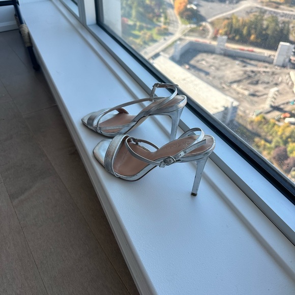 Halston Heritage Isla Leather Silver Heels - Picture 3 of 6